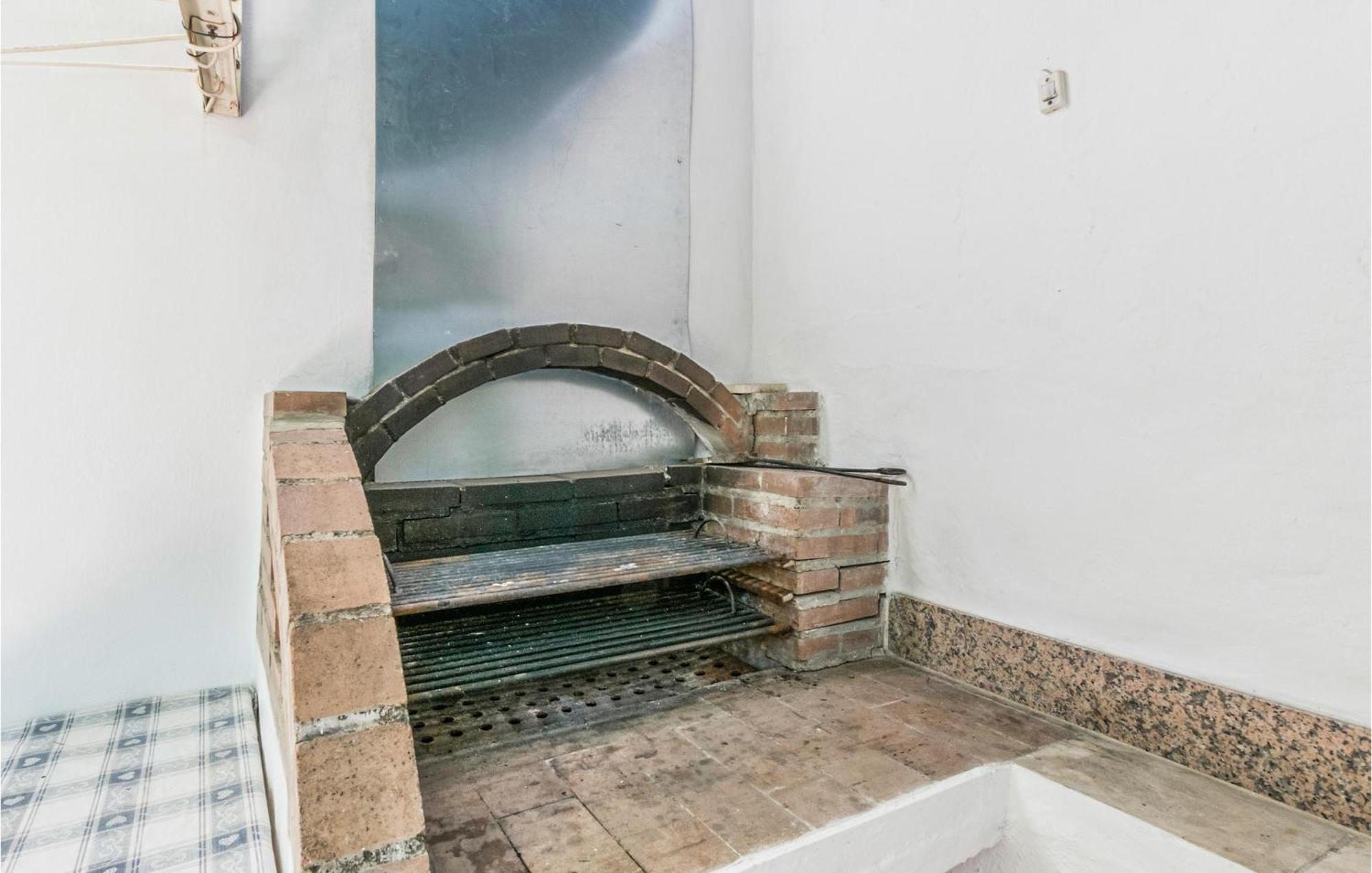 3 Bedroom Beautiful Home In Fuente Tojar Ngoại thất bức ảnh